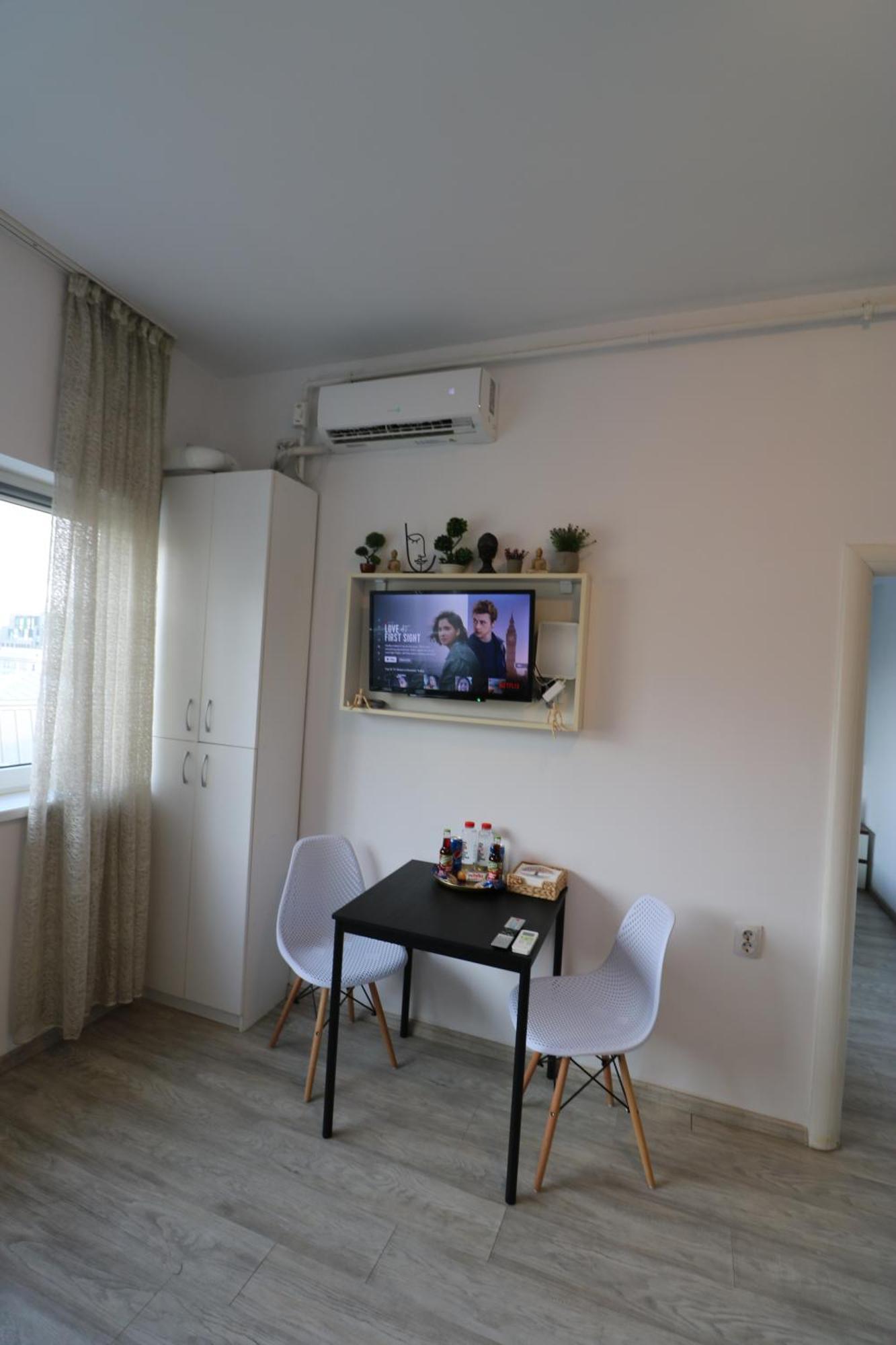 Cozy Deluxe Apartment - Old Town - Free Minibar Bucureşti Eksteriør bilde